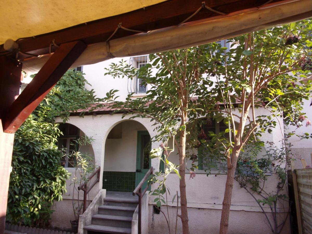 Chez Jean Vila Millas Exterior foto